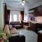 GoldenHill Studios&apartments