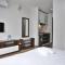 V House 6 Serviced Apartment