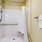 Castle Rock Inn & Suites - Quinter