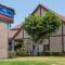 Howard Johnson by Wyndham Norco