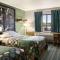 Super 8 by Wyndham Batesville
