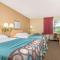 Super 8 by Wyndham Menomonie WI