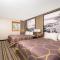 Super 8 by Wyndham St. Cloud