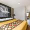 Super 8 by Wyndham Indianapolis/NE/Castleton Area