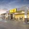 Super 8 by Wyndham Ellenton Bradenton Area - Эллентон