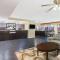 Super 8 by Wyndham Ellenton Bradenton Area