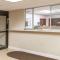 Super 8 by Wyndham St Charles