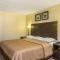 Travelodge by Wyndham Suites Virginia Beach Oceanfront - Virginia Beach