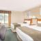 Howard Johnson by Wyndham Downtown Kamloops