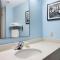 Super 8 by Wyndham Pennsville/Wilmington