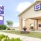 Knights Inn - Slaton