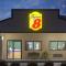 Super 8 by Wyndham Greencastle - Greencastle