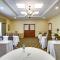 Monte Carlo Inn Barrie - Newly Renovated