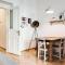 Trendy Local Apartment - Prága