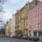 Trendy Local Apartment - Prága