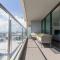 Foto: Spacious & Luxurious w/ Views 4/20