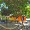 coin perdu guest house