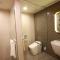 Hotel East9