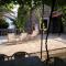 Mukis House- just 50m from the beach