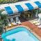PorterHouse Beach Hotel