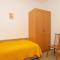 Apartments with parking space Vrbnik, Krk - 5392