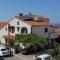 Apartments with a parking space Mali Losinj (Losinj) - 376