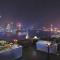 Broadway Mansions Hotel - On the bund