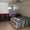 Oasis Inn Apartments - Cairns