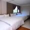 Yi Da Lakeside Hotel