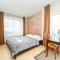 Kubu Apartment