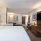 Holiday Inn Express & Suites Charlotte Arpt-Belmont by IHG