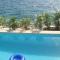 Apartments Niana with heated seawater swimingpool - 奥库格哥恩基