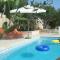 Apartments Niana with heated seawater swimingpool