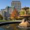 Lord Elgin Hotel