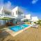 Foto: “Your Luxury Sea Front Villa” – Protaras Villa 01 2/29