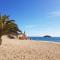 Ancora Frontbeach Luxury Apartment