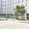 Ancora Frontbeach Luxury Apartment