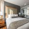 Carmana Hotel & Suites