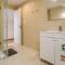 Home Out Rooms & Apartments