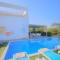 Akefalou Bay Villa