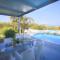 Akefalou Bay Villa
