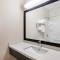 Super 8 by Wyndham Watrous