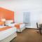 Howard Johnson by Wyndham Quincy/ Boston