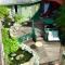 One32 Guesthouse Bejeweled