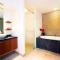 Temple 121 Modern Spacious Palm Cove 2 Brm 2 Bth Resort Apartment With Courtyard