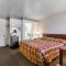 Monterey Fairgrounds Inn
