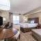 Hawthorn Suites by Wyndham Wheeling at The Highlands - Triadelphia