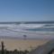 Beach Cottage Coolum Beach with Spa and Fire Table