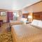 Ramada by Wyndham Mackinaw City Waterfront - Mackinaw City