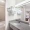 Travelodge by Wyndham Clarksville